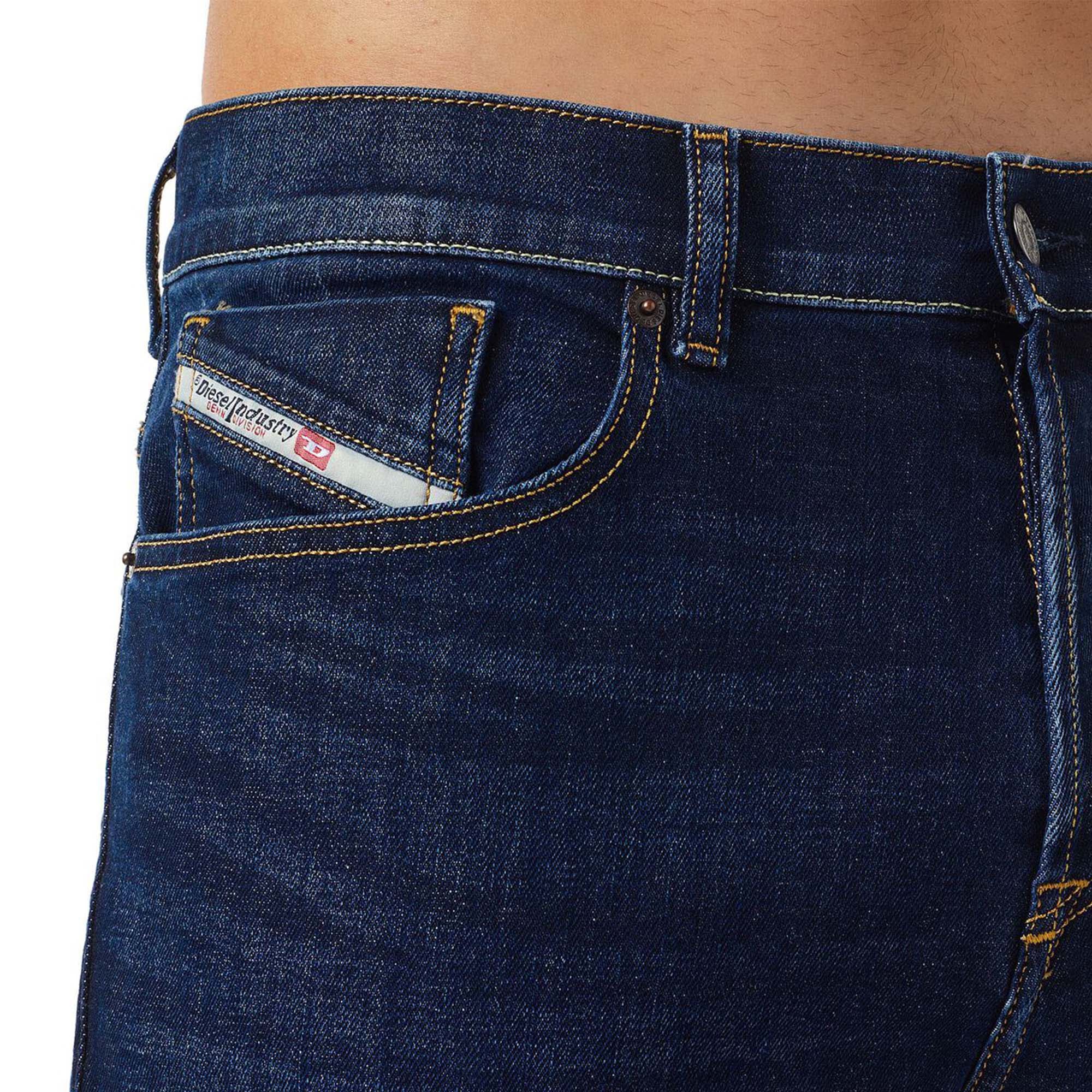 Close-up of coin pocket on Diesel D-Fining 09B90 Tapered Fit Jeans in Medium Blue