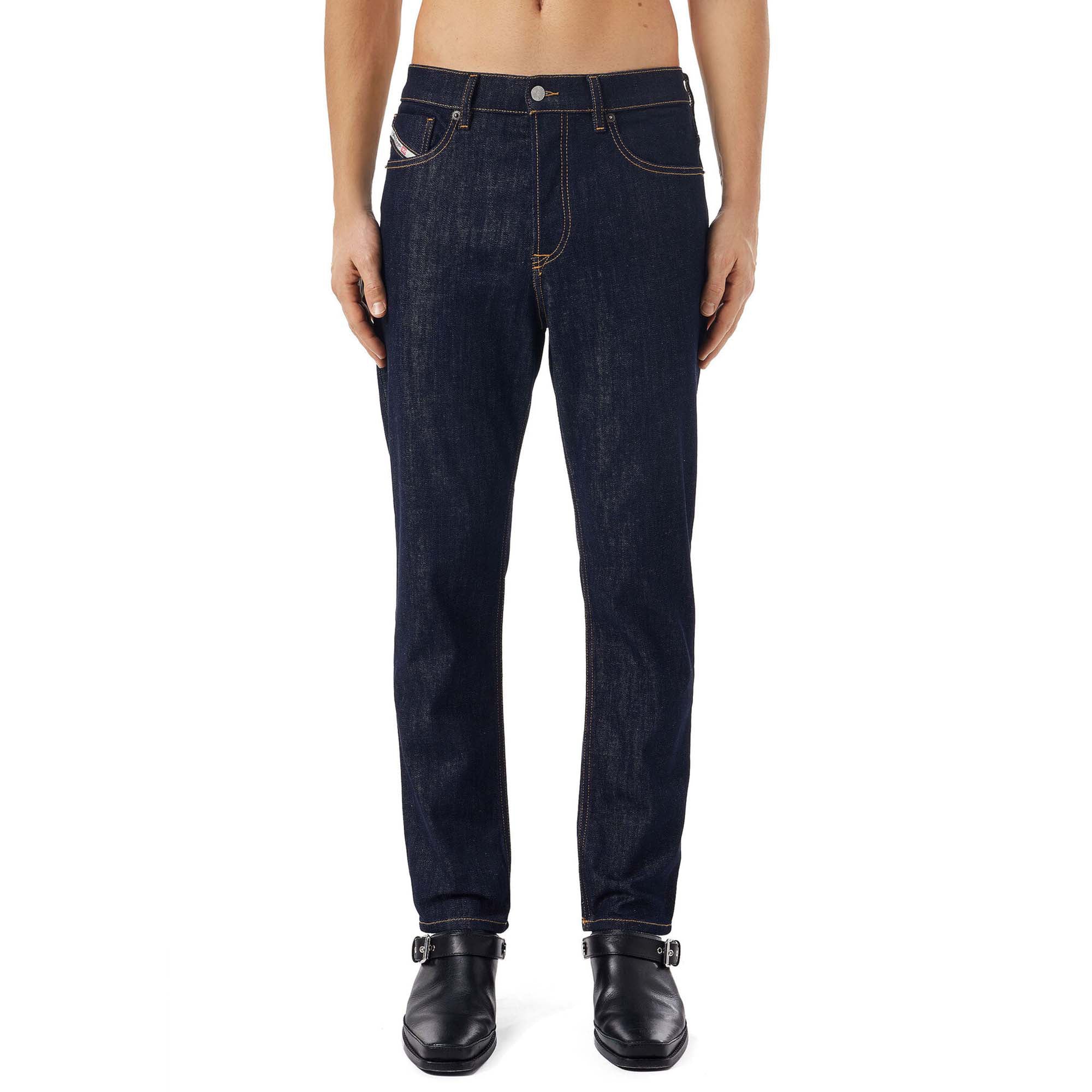 Front view of Diesel D-Fining Z9B89 Tapered Fit Jeans in Raw Rinse