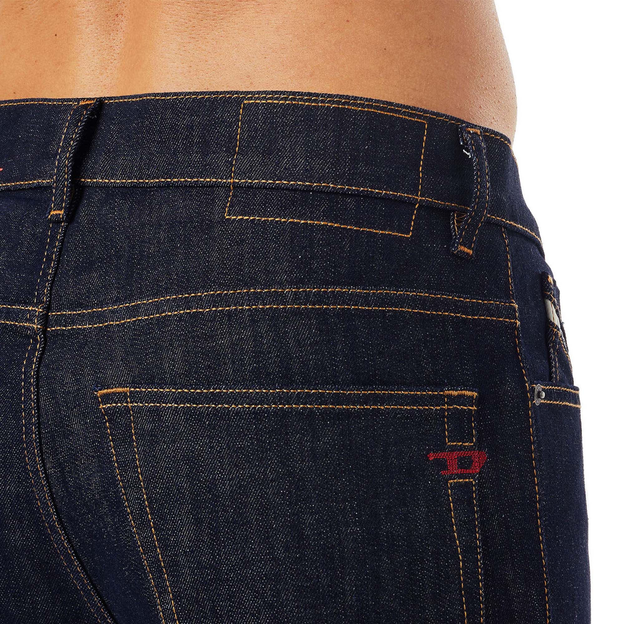 Close-up of waist on Diesel D-Fining Z9B89 Tapered Fit Jeans in Raw Rinse