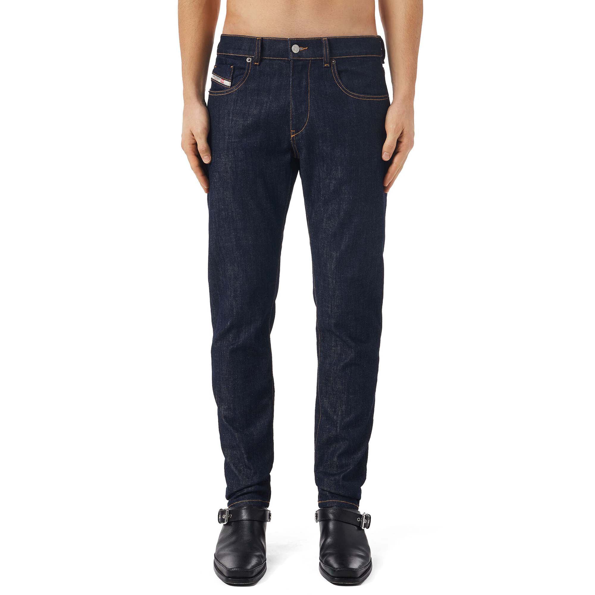 Front view of Diesel D-Strukt Z9B89 Straight Fit Jeans in Raw Rinse